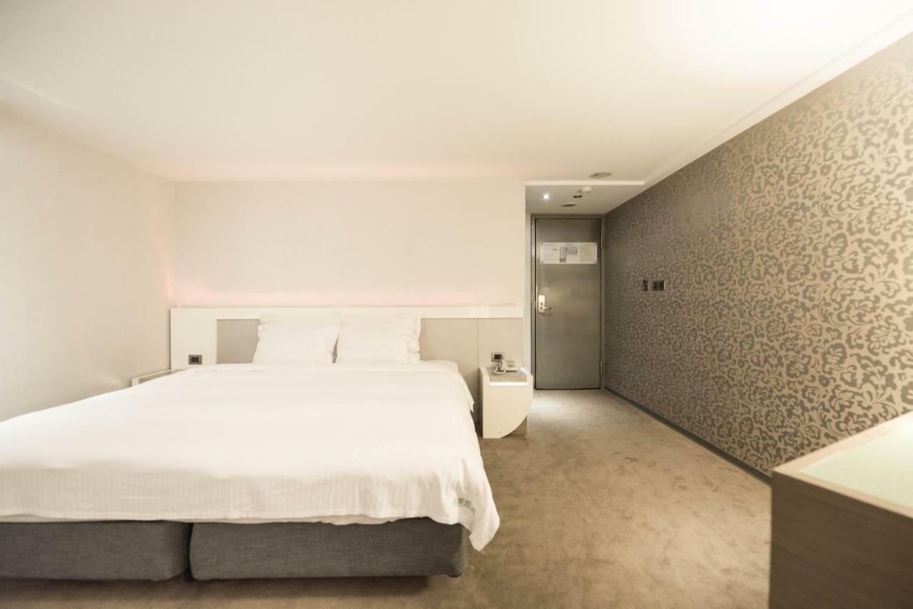 Saual Keh Hotel Taipei Exteriör bild