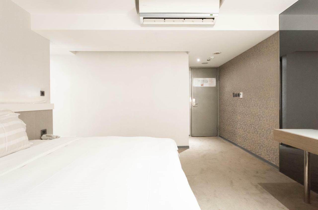 Saual Keh Hotel Taipei Exteriör bild