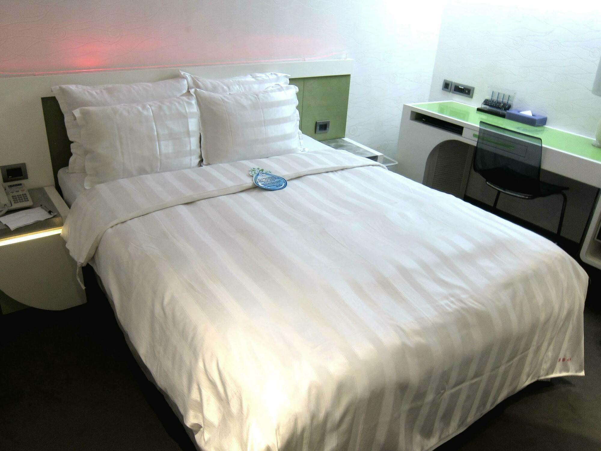 Saual Keh Hotel Taipei Exteriör bild
